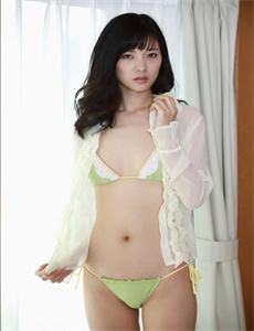 与美女上司同居